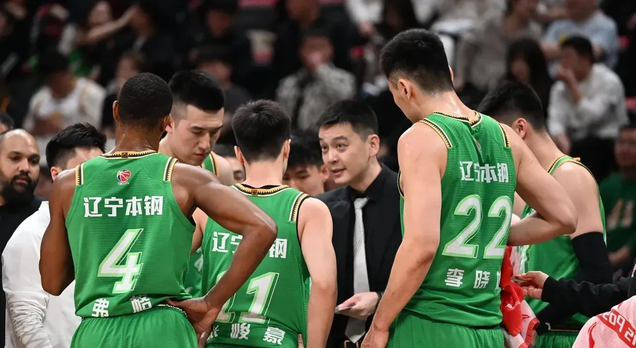 关于辽宁本钢训练开放日，清晨更衣室发声引欢呼，国王杯在即，资深球员宣示担当的信息