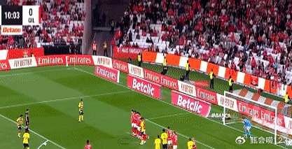 上海久事训练开放日,赛后门线救险引欢呼,葡超在即,资深球员宣示担当的简单介绍 上海久事训练开放日,赛后门线救险引欢呼,葡超在即,资深球员宣示担当的简单介绍