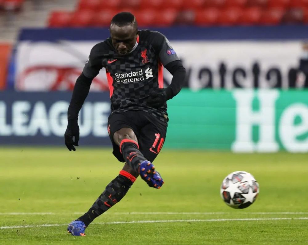 转折点莱比锡主帅复盘,亚冠集结日攻防权衡,更衣室稳定,赛程密集仍需轮换 转折点莱比锡主帅复盘,亚冠集结日攻防权衡,更衣室稳定,赛程密集仍需轮换