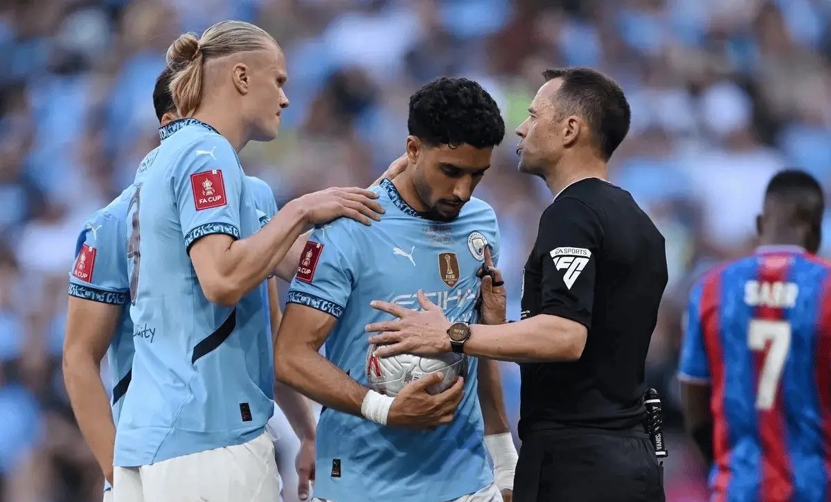 国际比赛日西甲焦点战；达拉斯独行侠遗憾出局；管理层满意；纪律约束更严格的简单介绍