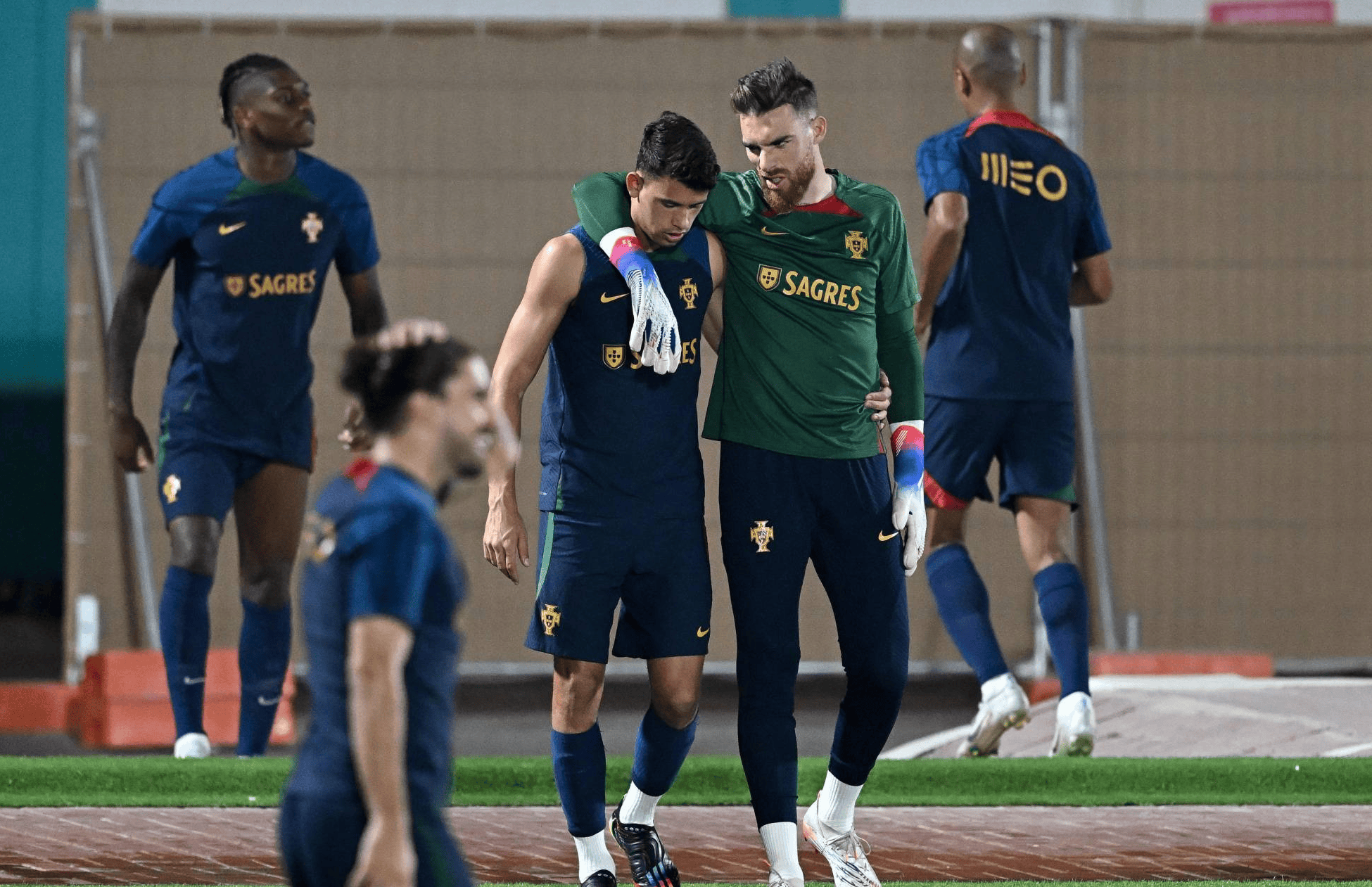 集结日英超焦点战;波尔图门线救险;信心回归;细节决定成败(波尔图足球队) 集结日英超焦点战;波尔图门线救险;信心回归;细节决定成败(波尔图足球队)