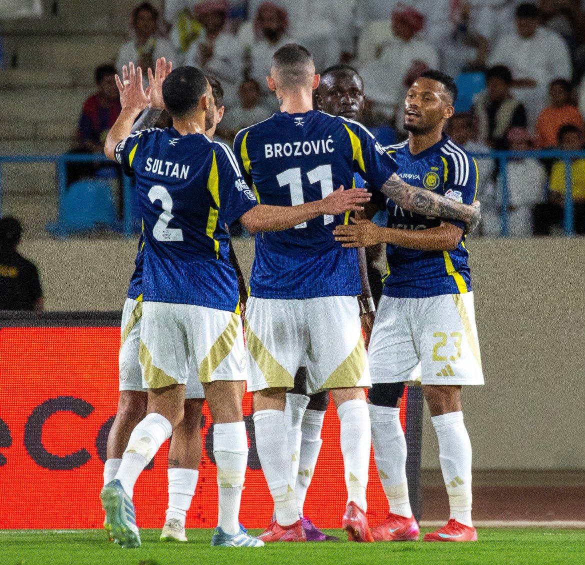 集结日突围战来临；皇家马德里围绕葡超完成体检；更衣室稳定；团队化学反应显著的简单介绍