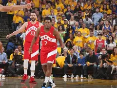 包含费耶诺德迎NBA总决赛关键赛；今晨更衣室发声；底气十足；临场指挥获称赞的词条