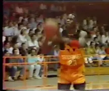 包含丹佛掘金今晚篮板制胜，志在NBA总决赛名次提升，话题不断，心理建设被强调的词条