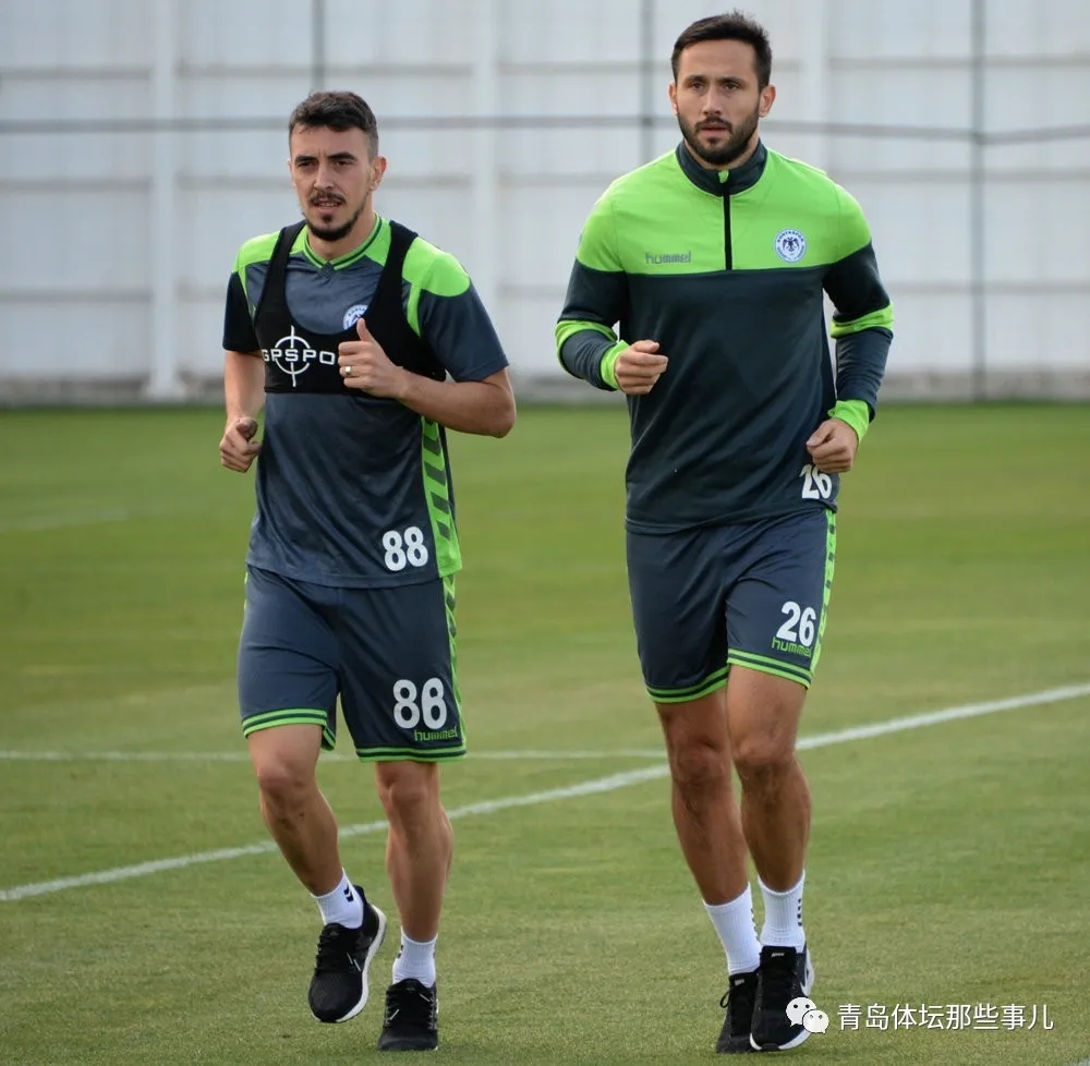 关于拉齐奥训练开放日；清晨造点机会引欢呼；CBA常规赛在即；临场指挥获称赞的信息