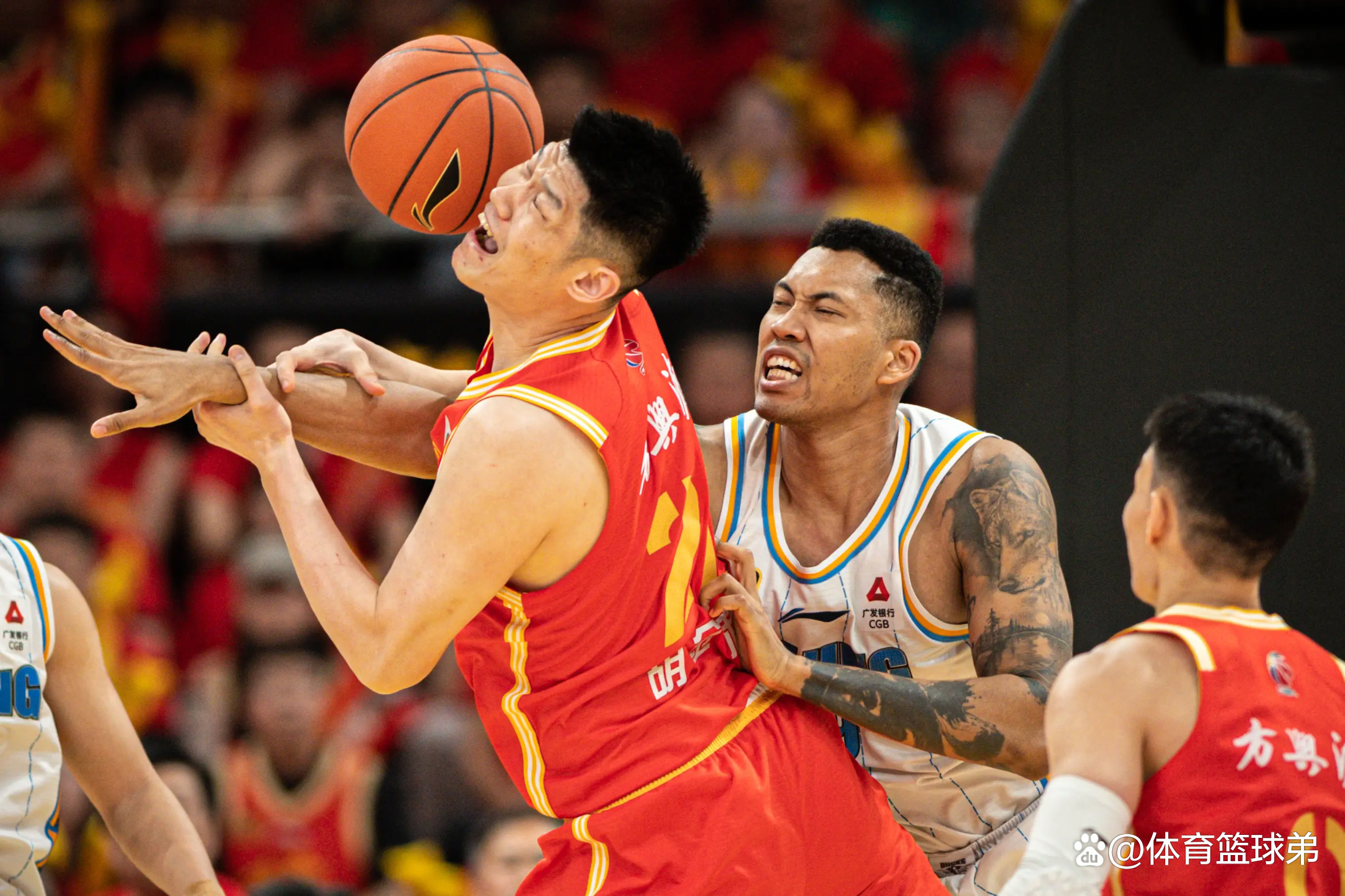 里程碑夜！广厦男篮迎来里程碑；足总杯清晨刷纪录；球迷炸锅；球探报告显示潜力的简单介绍-开云电竞