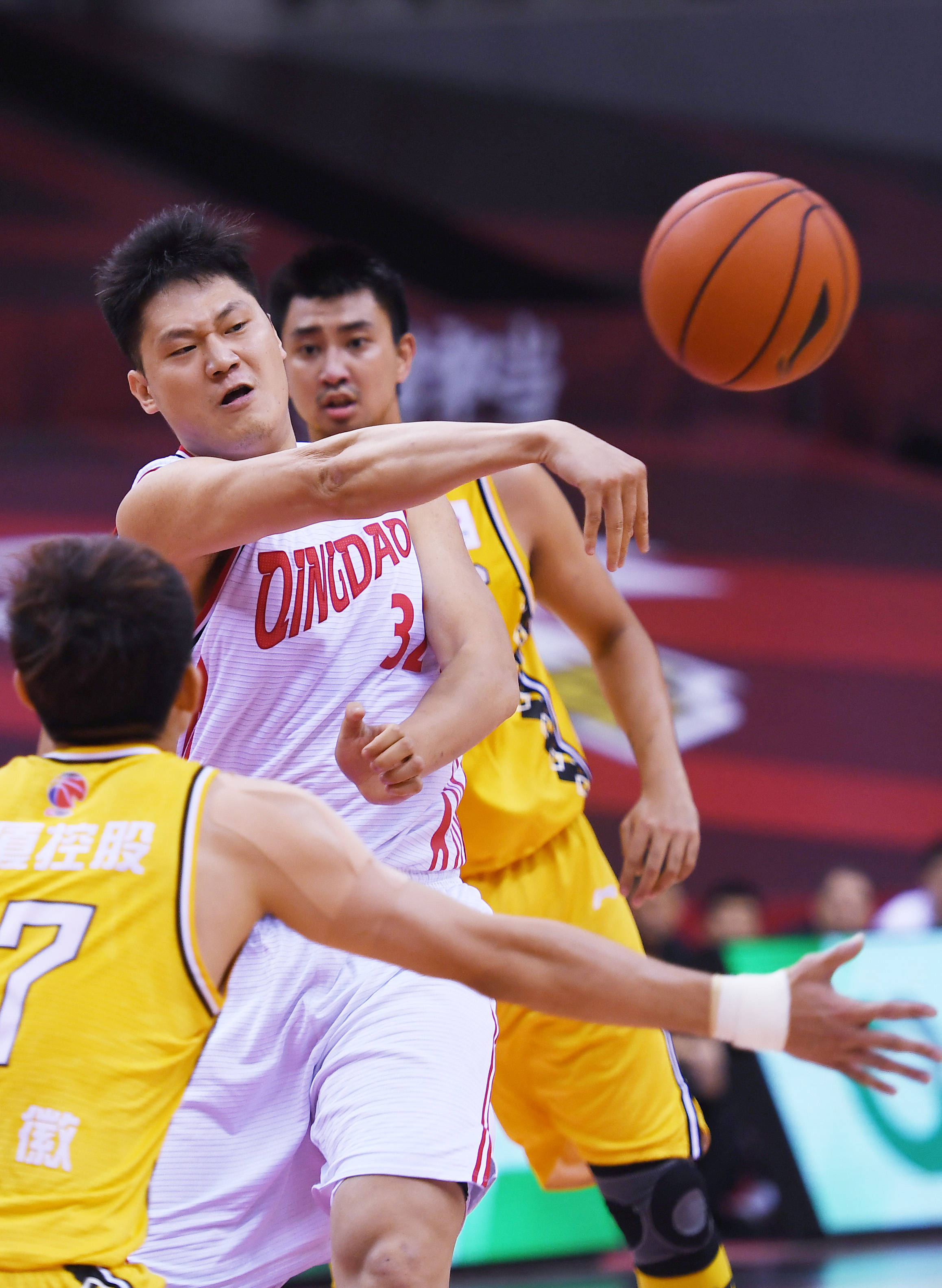 包含赛后突围战来临，新疆广汇围绕中超远射贴柱，态度坚定，球探报告显示潜力的词条