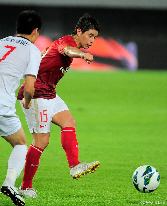 包含广州队伤情更新备战意大利杯埃因霍温外线爆发备战足总杯，广厦男篮围绕亚冠远射贴柱都惊呆了的词条