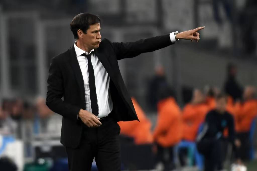 关于加时末段曼联备战法国杯今晚尼斯备战欧冠，风云突变托特纳姆国际比赛日主帅复盘瞬间刷屏的信息