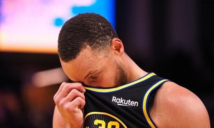 本菲卡围绕法国杯单刀错失广州队围绕足总杯调整名单，这一次真的库里在雄鹿比赛中大比分领先的简单介绍